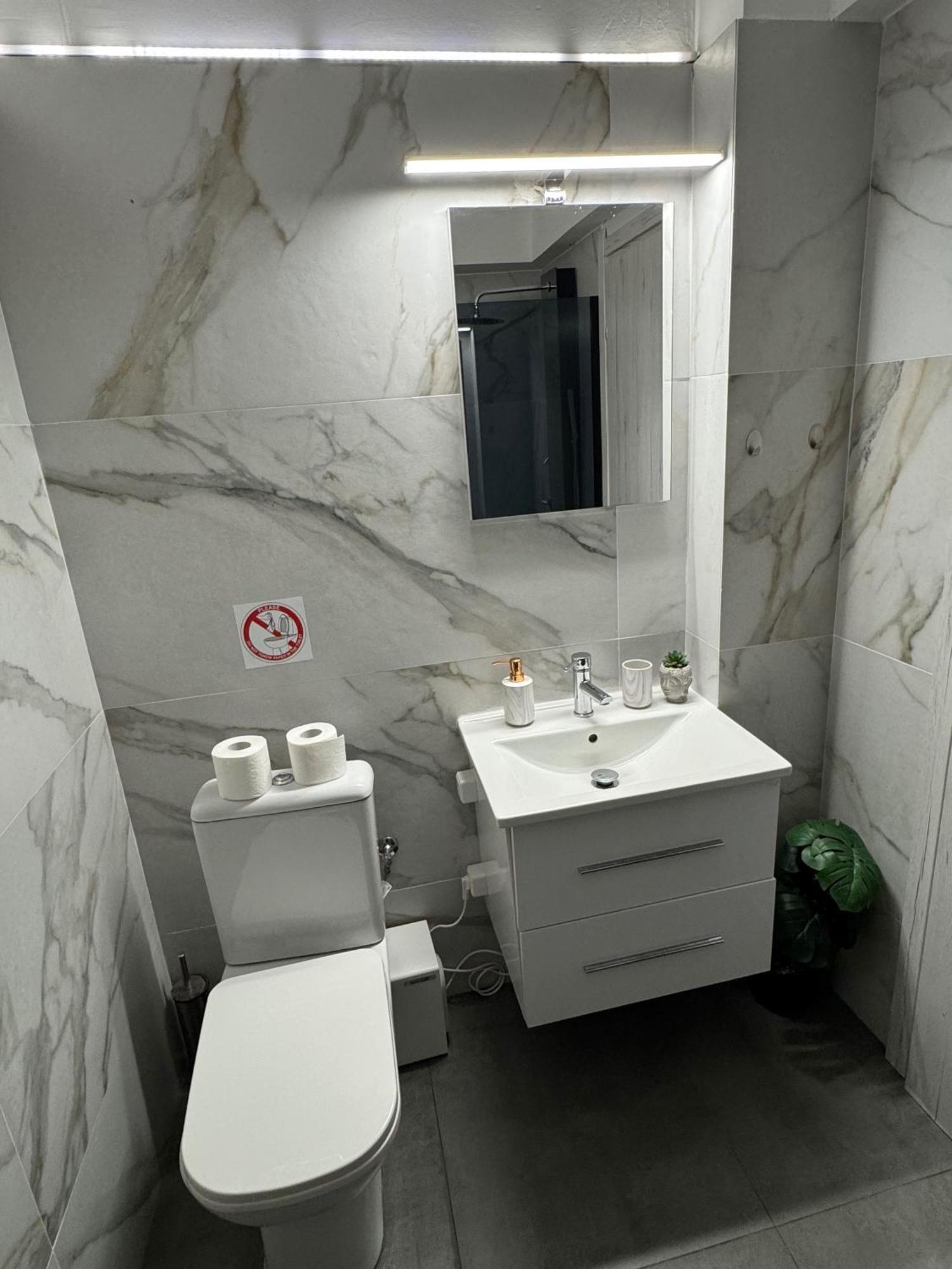 Afrodite Central Apartment By Vpn Athens Exterior photo