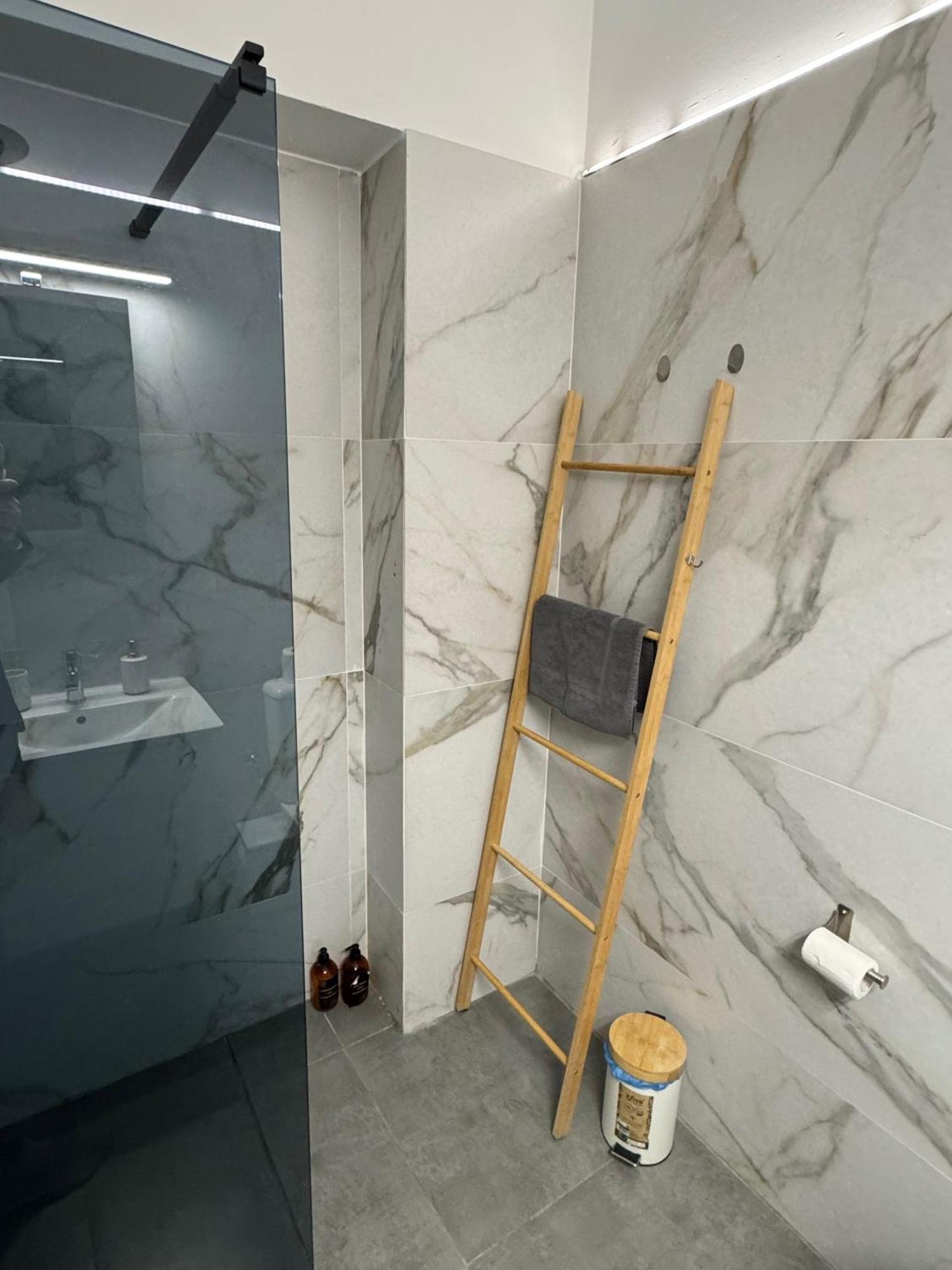 Afrodite Central Apartment By Vpn Athens Exterior photo